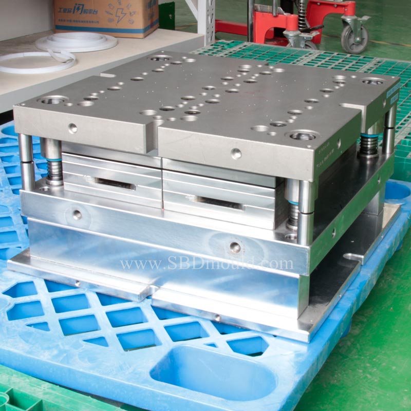 Progressive stamping mould design and making for keyboard